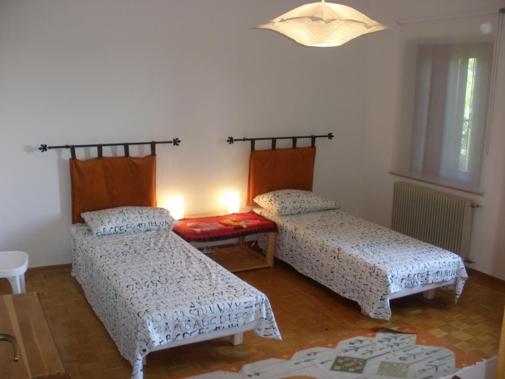 B&B Castellani Fanna Rum bild